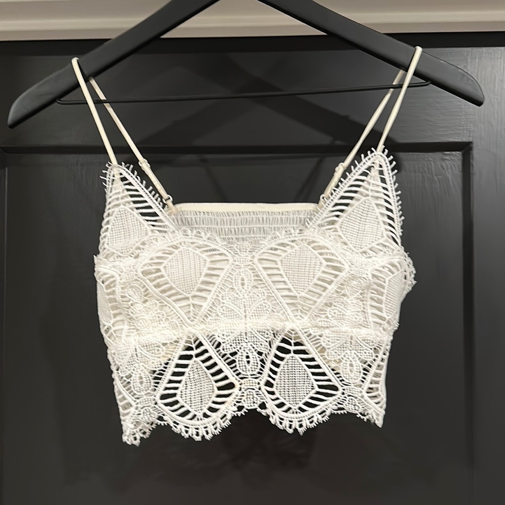 Lace Spaghetti Strap Crop Top